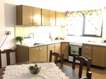 EXCELENTE CASA MULTI FAMILIAR  - MUY BUENA ZONA - BOULOGNE-  son 3 ph en un lote
