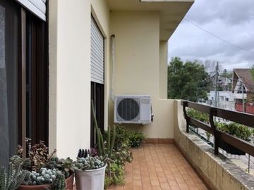 EXCELENTE CASA MULTI FAMILIAR  - MUY BUENA ZONA - BOULOGNE-  son 3 ph en un lote