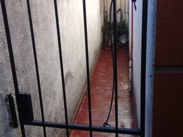 OPORTUNIDAD Se vende Ph en planta baja con local en Boulogne