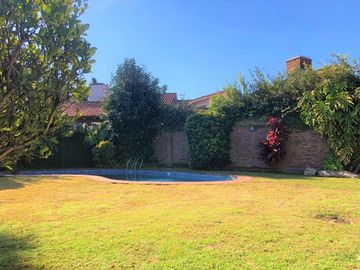 EXCELENTE CASA 5 AMBIENTES CON JARDIN QUINCHO PILETA -SAN ISIDRO