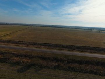 VENTA - CAMPO SOBRE RUTA 10