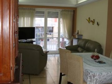 DEPARTAMENTO DE 3 AMB A LA CALLE