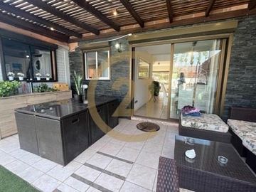 Gran casa en Condominio Huechuraba