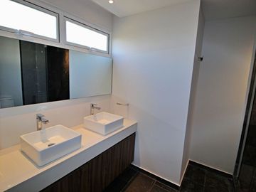 VENTA DE DEPARTAMENTOS EN BOSQUE REAL CON HERMOSA VISTA