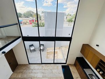 EN VENTA CASA TIPO TOWNHOUSE EN ZONA NORTE MÉRIDA I PRIVADA CELESTA CHOLUL