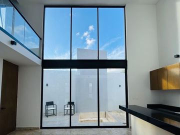 EN VENTA CASA TIPO TOWNHOUSE EN ZONA NORTE MÉRIDA I PRIVADA CELESTA CHOLUL