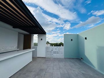 EN VENTA CASA TIPO TOWNHOUSE EN ZONA NORTE MÉRIDA I PRIVADA CELESTA CHOLUL