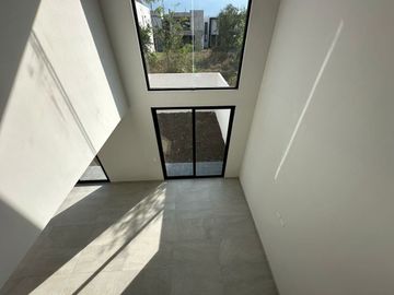 CASA EN VENTA EN AMORADA CARRETERA NACIONAL SANTIAGO