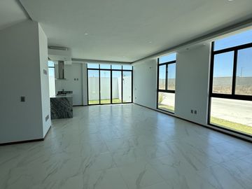 Hermosa casa en Valle Imperial