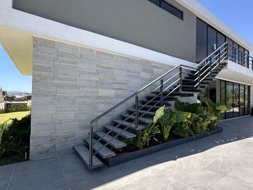 Hermosa casa en Valle Imperial