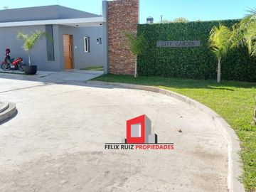 VENDE  COMPLEJO CITY GARDEN, CASAS 2 DORMITORIOS