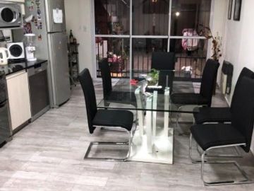 Triplex 4 ambientes, reciclado a nuevo!