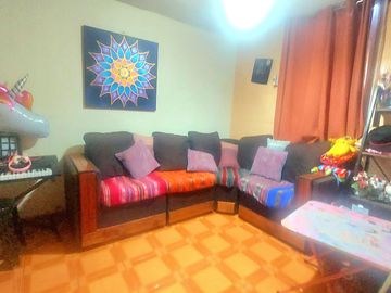VENTA CASA SOL DE MAIPÚ 3H 1B 1E