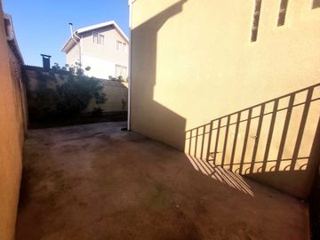 VENTA CASA EN SANTA MARIA DE MAIPÚ 4H3B2E