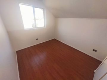 VENTA CASA EN SANTA MARIA DE MAIPÚ 4H3B2E