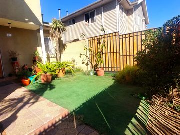 VENTA CASA EN SANTA MARIA DE MAIPÚ 4H3B2E