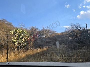 CASA en VENTA con vista a la ciudad de Querétaro, en fracc.  Vista Real