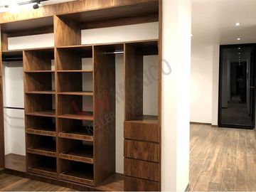CASA en VENTA con vista a la ciudad de Querétaro, en fracc.  Vista Real