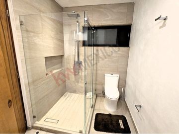 CASA en VENTA con vista a la ciudad de Querétaro, en fracc.  Vista Real
