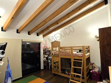 CASA en VENTA con vista a la ciudad de Querétaro, en fracc.  Vista Real