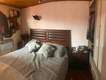VENTA CASA 2HAB 1BA GUANAHANI, 2000