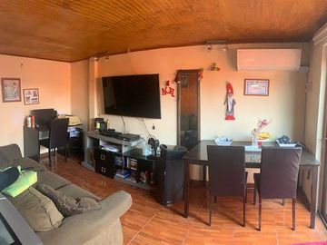 VENTA CASA 2HAB 1BA GUANAHANI, 2000