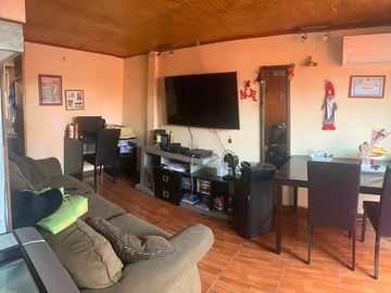 VENTA CASA 2HAB 1BA GUANAHANI, 2000