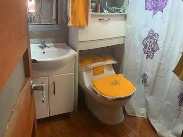 VENTA CASA 2HAB 1BA GUANAHANI, 2000