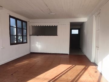 VENTA CASA 3HAB 1BA CERRO NAVIA