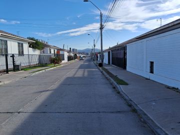 VENTA CASA EN SECTOR ORIENTE LA SERENA