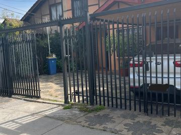 VENTA DE HERMOSA Y AMPLIA CASA MACUL
