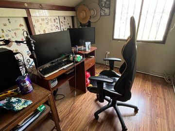 VENTA DE HERMOSA Y AMPLIA CASA MACUL