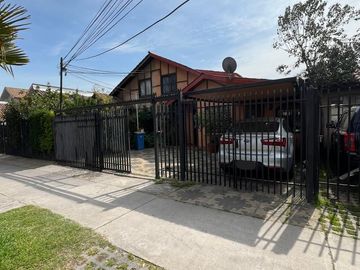 VENTA DE HERMOSA Y AMPLIA CASA MACUL