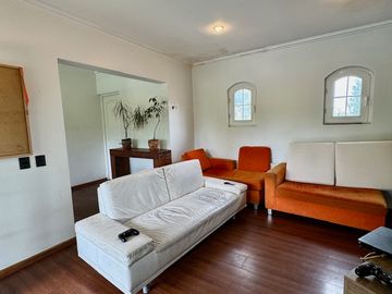 ESPECTACULAR PARCELA EN CONDOMINIO CON CASA SÓLIDA DE 640 M2