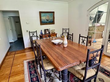 ESPECTACULAR PARCELA EN CONDOMINIO CON CASA SÓLIDA DE 640 M2