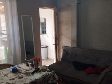 LIMACHE - SE VENDE LINDA CASA CON MINI MARKET - 96 M2