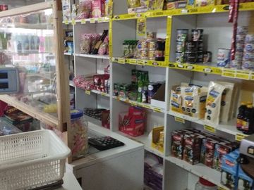 LIMACHE - SE VENDE LINDA CASA CON MINI MARKET - 96 M2