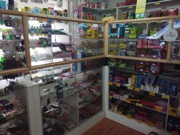 LIMACHE - SE VENDE LINDA CASA CON MINI MARKET - 96 M2