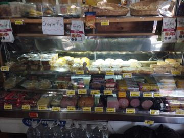 LIMACHE - SE VENDE LINDA CASA CON MINI MARKET - 96 M2