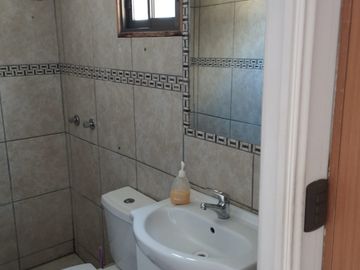 LIMACHE - SE VENDE LINDA CASA CON MINI MARKET - 96 M2