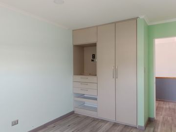 VENTA CASA 5HAB 4BA LA CISTERNA