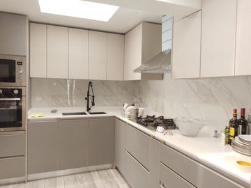 VENTA CASA 5HAB 4BA LA CISTERNA