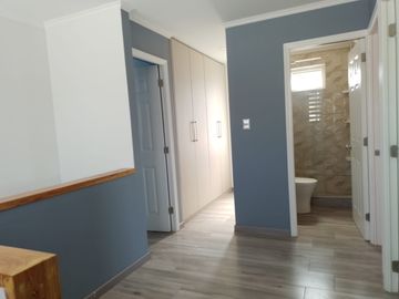 VENTA CASA 5HAB 4BA LA CISTERNA