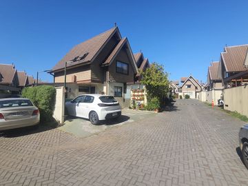 HERMOSA CASA EN VENTA EN CONDOMINIO