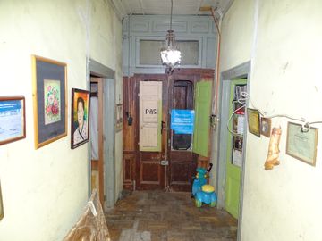 VENDE CASA CON GRAN TERRRENO PARA CONSTRCCION HABITACIONAL