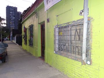VENDE CASA CON GRAN TERRRENO PARA CONSTRCCION HABITACIONAL