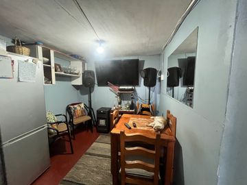 VENTA AMPLIA CASA EN  CONCHALI