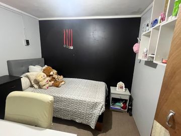 VENTA AMPLIA CASA EN  CONCHALI