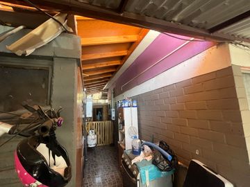 VENTA AMPLIA CASA EN  CONCHALI