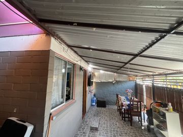 VENTA AMPLIA CASA EN  CONCHALI